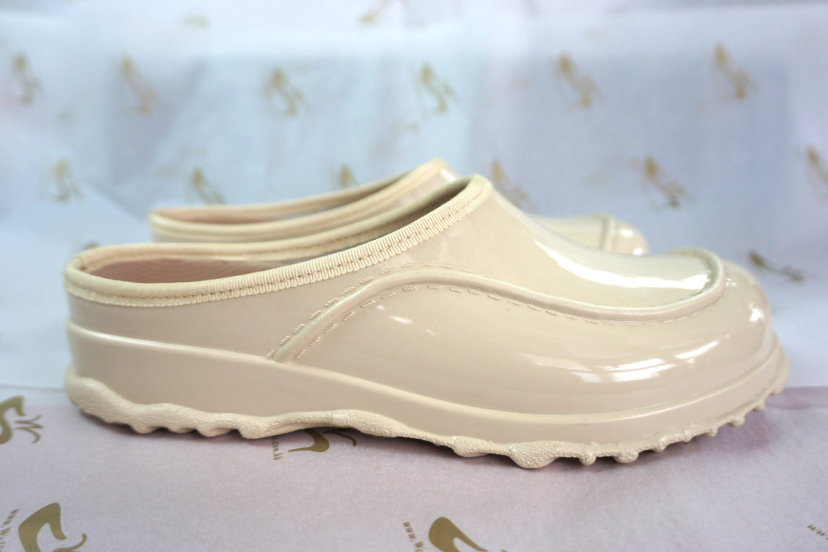 Japan Made High Quality Chef Shoes, 偉豐鞋 WELL SHOE HK, Sandal, Slippers, Classic Slippers, Casual Sandals, Flip Flops, Made in Thailand, Non Slip Shoes, Leather shoes, Home Slippers, Cotton Slippers, Linen Slippers, Boots, Japan Boots, Labor Boots, Japan Labor Boots, Rain Boots, Toe Cap Rain Boots, 凉鞋, 拖鞋, 經典拖鞋, 休閒涼鞋, 人字拖, 泰國製造, 防滑鞋, 皮鞋, 家居拖鞋, 棉拖鞋, 麻拖鞋, 靴子, 日本靴, 勞動靴, 日本勞動靴, 雨靴, 帶帽雨靴, Wellshoe