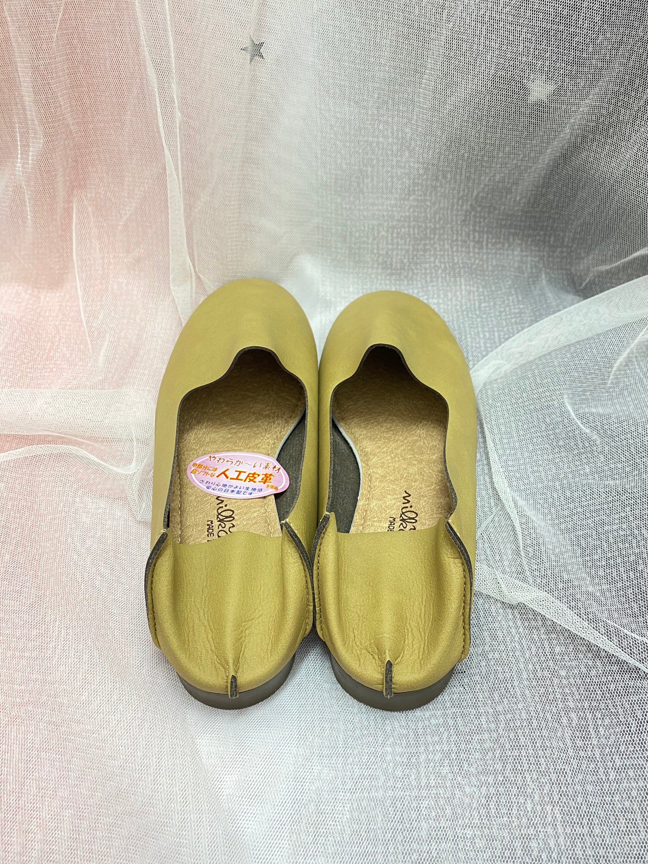 2 Ways Flats Shoes (Japan), 偉豐鞋 WELL SHOE HK, Sandal, Slippers, Classic Slippers, Casual Sandals, Flip Flops, Made in Thailand, Non Slip Shoes, Leather shoes, Home Slippers, Cotton Slippers, Linen Slippers, Boots, Japan Boots, Labor Boots, Japan Labor Boots, Rain Boots, Toe Cap Rain Boots, 凉鞋, 拖鞋, 經典拖鞋, 休閒涼鞋, 人字拖, 泰國製造, 防滑鞋, 皮鞋, 家居拖鞋, 棉拖鞋, 麻拖鞋, 靴子, 日本靴, 勞動靴, 日本勞動靴, 雨靴, 帶帽雨靴, Wellshoe