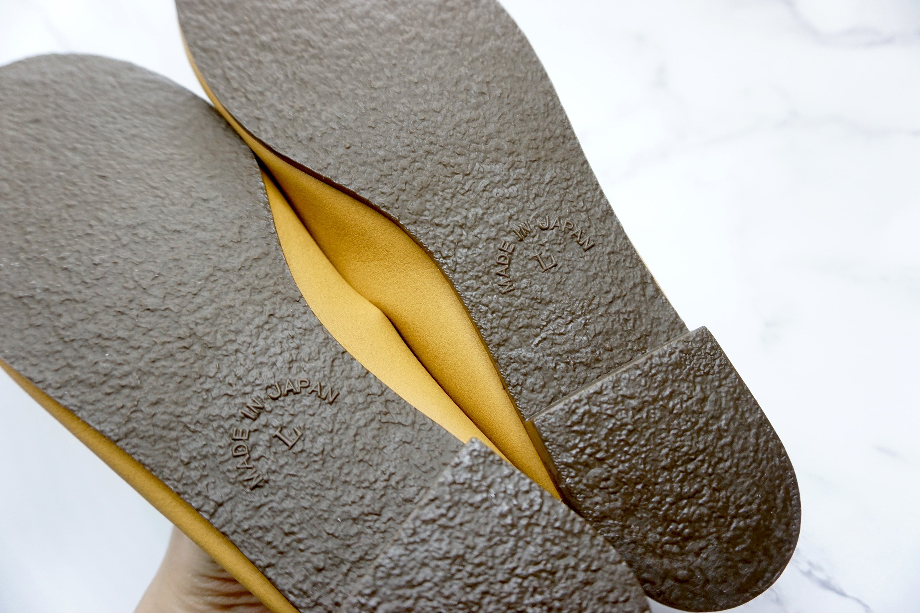 2 Ways Flats Shoes (Japan), 偉豐鞋 WELL SHOE HK, Sandal, Slippers, Classic Slippers, Casual Sandals, Flip Flops, Made in Thailand, Non Slip Shoes, Leather shoes, Home Slippers, Cotton Slippers, Linen Slippers, Boots, Japan Boots, Labor Boots, Japan Labor Boots, Rain Boots, Toe Cap Rain Boots, 凉鞋, 拖鞋, 經典拖鞋, 休閒涼鞋, 人字拖, 泰國製造, 防滑鞋, 皮鞋, 家居拖鞋, 棉拖鞋, 麻拖鞋, 靴子, 日本靴, 勞動靴, 日本勞動靴, 雨靴, 帶帽雨靴, Wellshoe