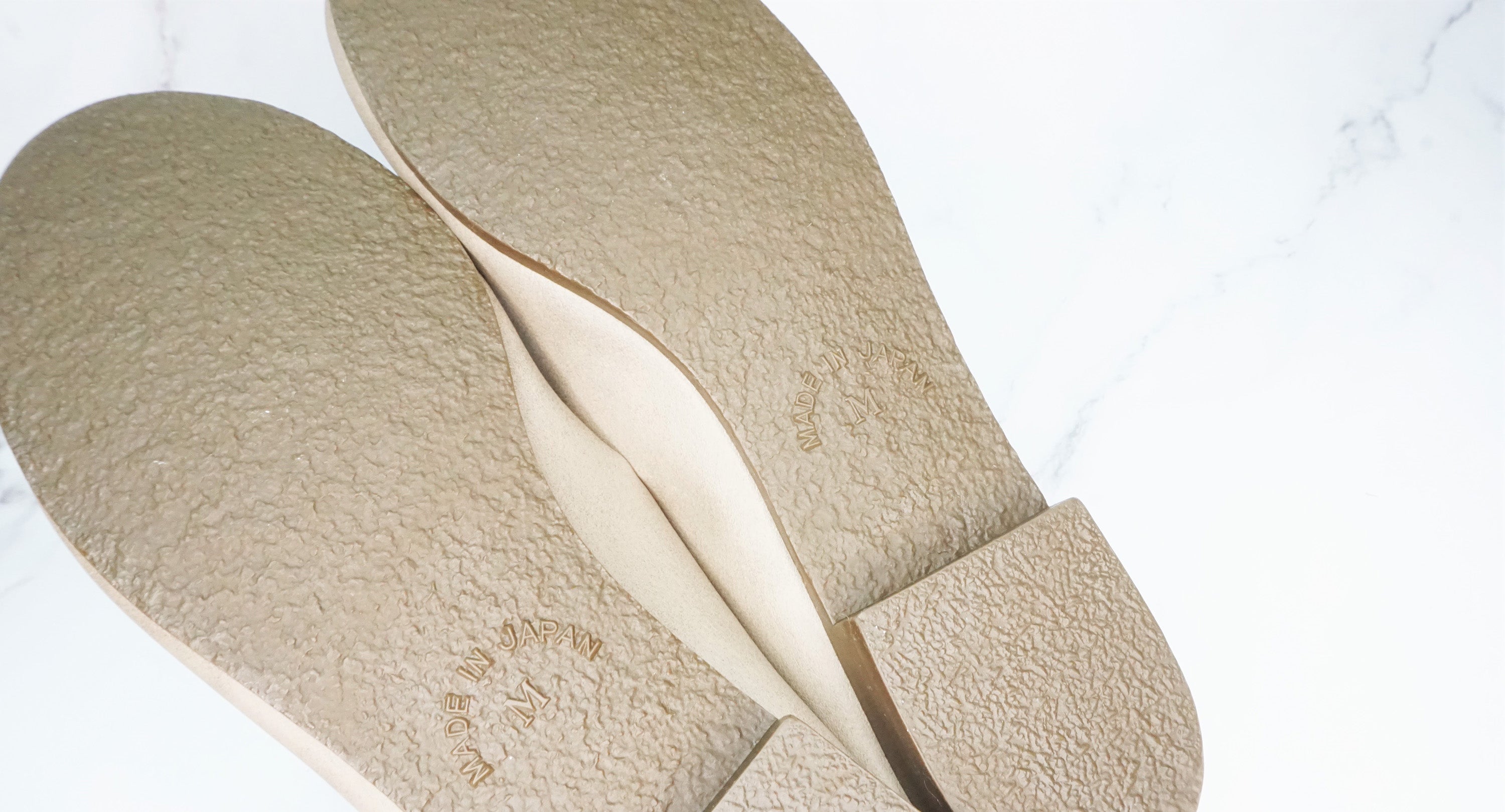 2 Ways Flats Shoes (Japan), 偉豐鞋 WELL SHOE HK, Sandal, Slippers, Classic Slippers, Casual Sandals, Flip Flops, Made in Thailand, Non Slip Shoes, Leather shoes, Home Slippers, Cotton Slippers, Linen Slippers, Boots, Japan Boots, Labor Boots, Japan Labor Boots, Rain Boots, Toe Cap Rain Boots, 凉鞋, 拖鞋, 經典拖鞋, 休閒涼鞋, 人字拖, 泰國製造, 防滑鞋, 皮鞋, 家居拖鞋, 棉拖鞋, 麻拖鞋, 靴子, 日本靴, 勞動靴, 日本勞動靴, 雨靴, 帶帽雨靴, Wellshoe