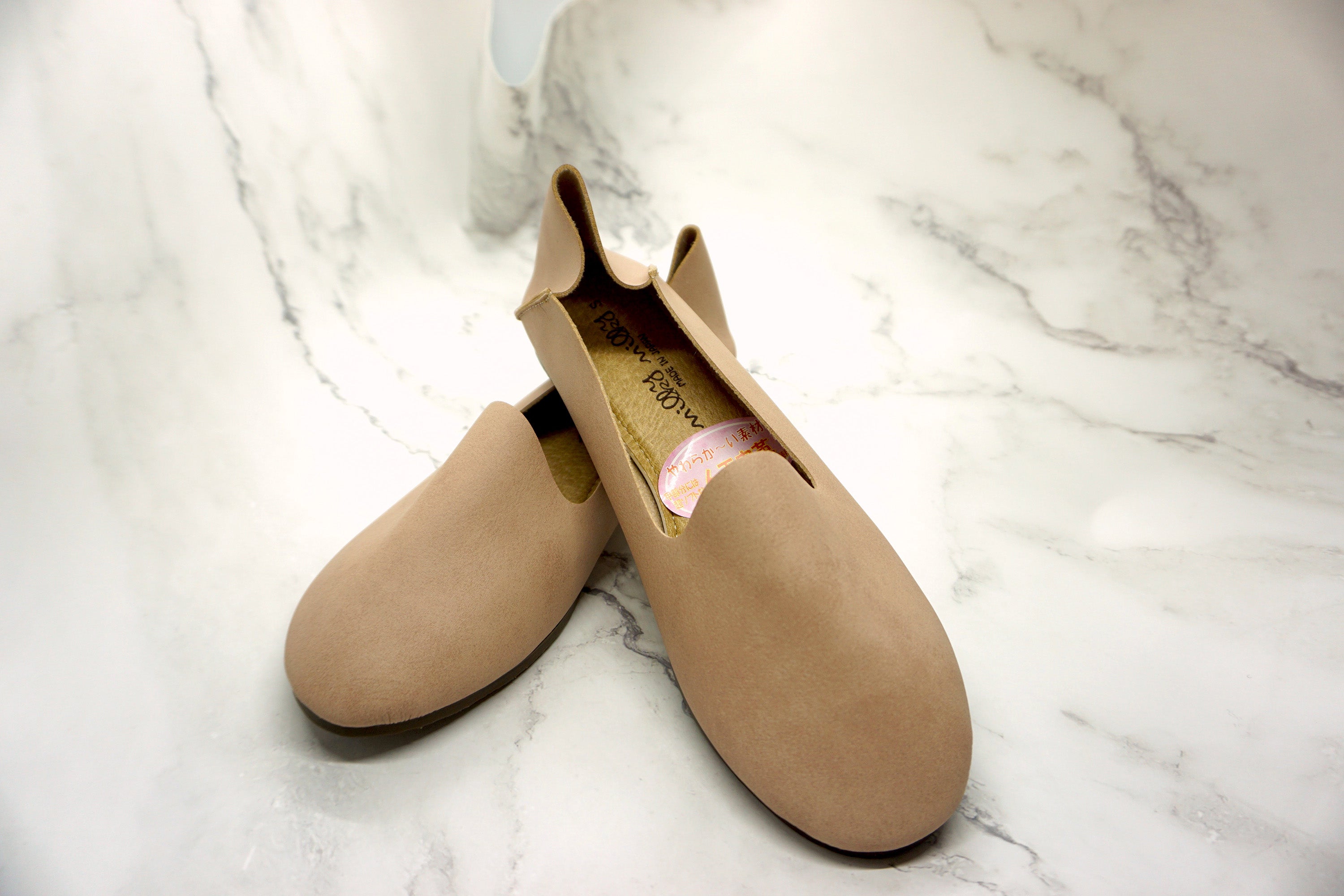 2 Ways Flats Shoes (Japan), 偉豐鞋 WELL SHOE HK, Sandal, Slippers, Classic Slippers, Casual Sandals, Flip Flops, Made in Thailand, Non Slip Shoes, Leather shoes, Home Slippers, Cotton Slippers, Linen Slippers, Boots, Japan Boots, Labor Boots, Japan Labor Boots, Rain Boots, Toe Cap Rain Boots, 凉鞋, 拖鞋, 經典拖鞋, 休閒涼鞋, 人字拖, 泰國製造, 防滑鞋, 皮鞋, 家居拖鞋, 棉拖鞋, 麻拖鞋, 靴子, 日本靴, 勞動靴, 日本勞動靴, 雨靴, 帶帽雨靴, Wellshoe