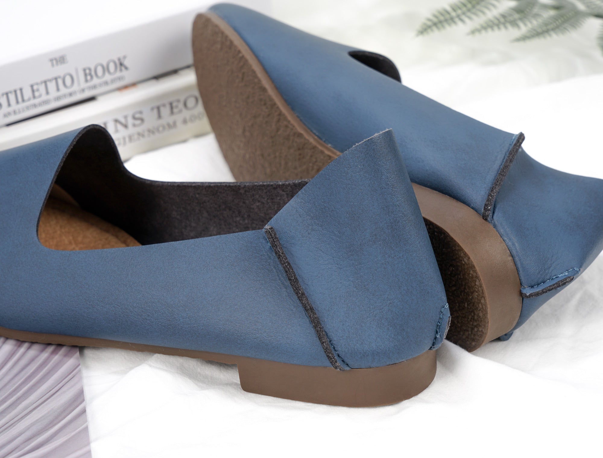 2 Ways Flats Shoes (Japan), 偉豐鞋 WELL SHOE HK, Sandal, Slippers, Classic Slippers, Casual Sandals, Flip Flops, Made in Thailand, Non Slip Shoes, Leather shoes, Home Slippers, Cotton Slippers, Linen Slippers, Boots, Japan Boots, Labor Boots, Japan Labor Boots, Rain Boots, Toe Cap Rain Boots, 凉鞋, 拖鞋, 經典拖鞋, 休閒涼鞋, 人字拖, 泰國製造, 防滑鞋, 皮鞋, 家居拖鞋, 棉拖鞋, 麻拖鞋, 靴子, 日本靴, 勞動靴, 日本勞動靴, 雨靴, 帶帽雨靴, Wellshoe