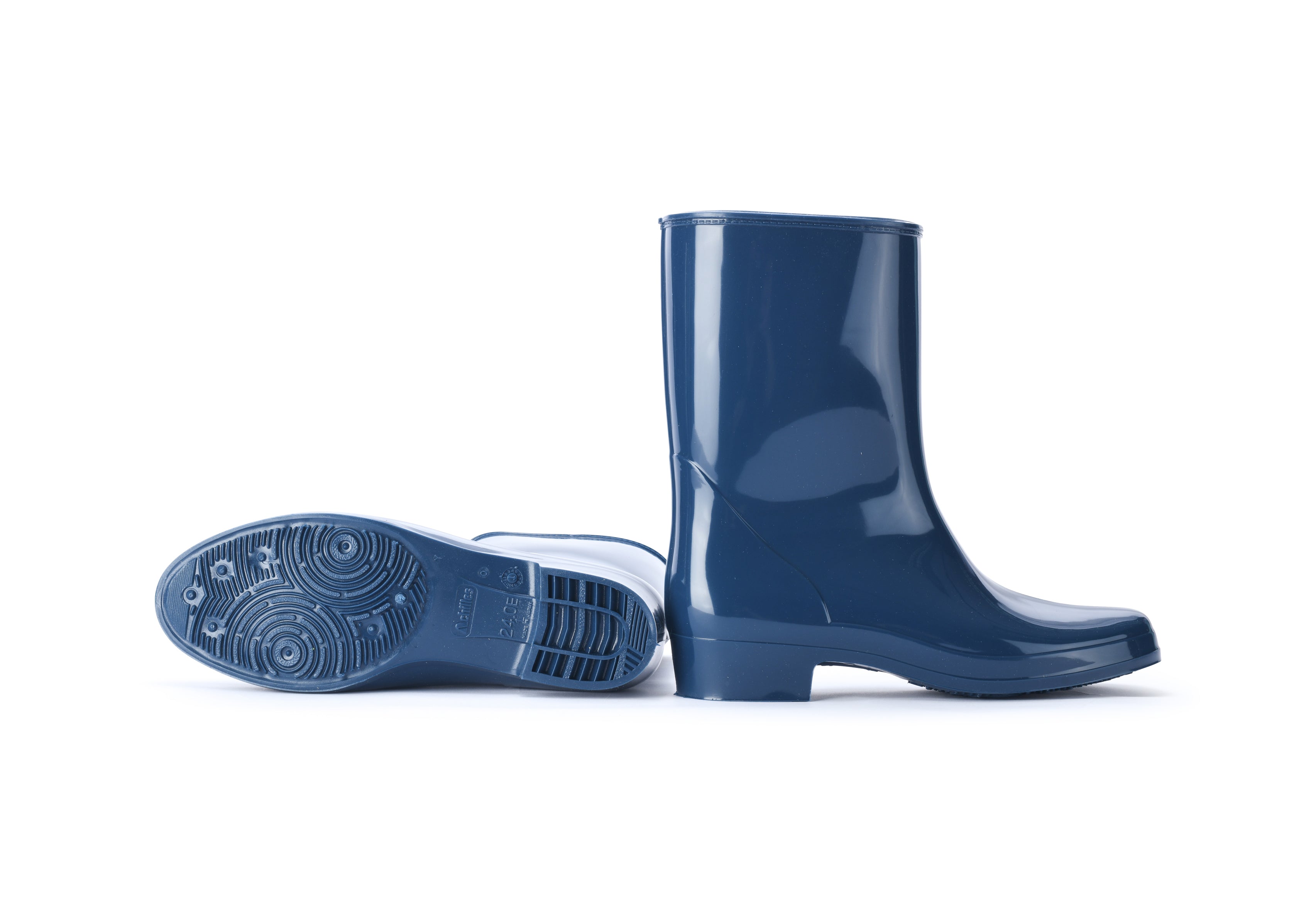 Short Rain Boots, 偉豐鞋 WELL SHOE HK, Sandal, Slippers, Classic Slippers, Casual Sandals, Flip Flops, Made in Thailand, Non Slip Shoes, Leather shoes, Home Slippers, Cotton Slippers, Linen Slippers, Boots, Japan Boots, Labor Boots, Japan Labor Boots, Rain Boots, Toe Cap Rain Boots, 凉鞋, 拖鞋, 經典拖鞋, 休閒涼鞋, 人字拖, 泰國製造, 防滑鞋, 皮鞋, 家居拖鞋, 棉拖鞋, 麻拖鞋, 靴子, 日本靴, 勞動靴, 日本勞動靴, 雨靴, 帶帽雨靴, Wellshoe