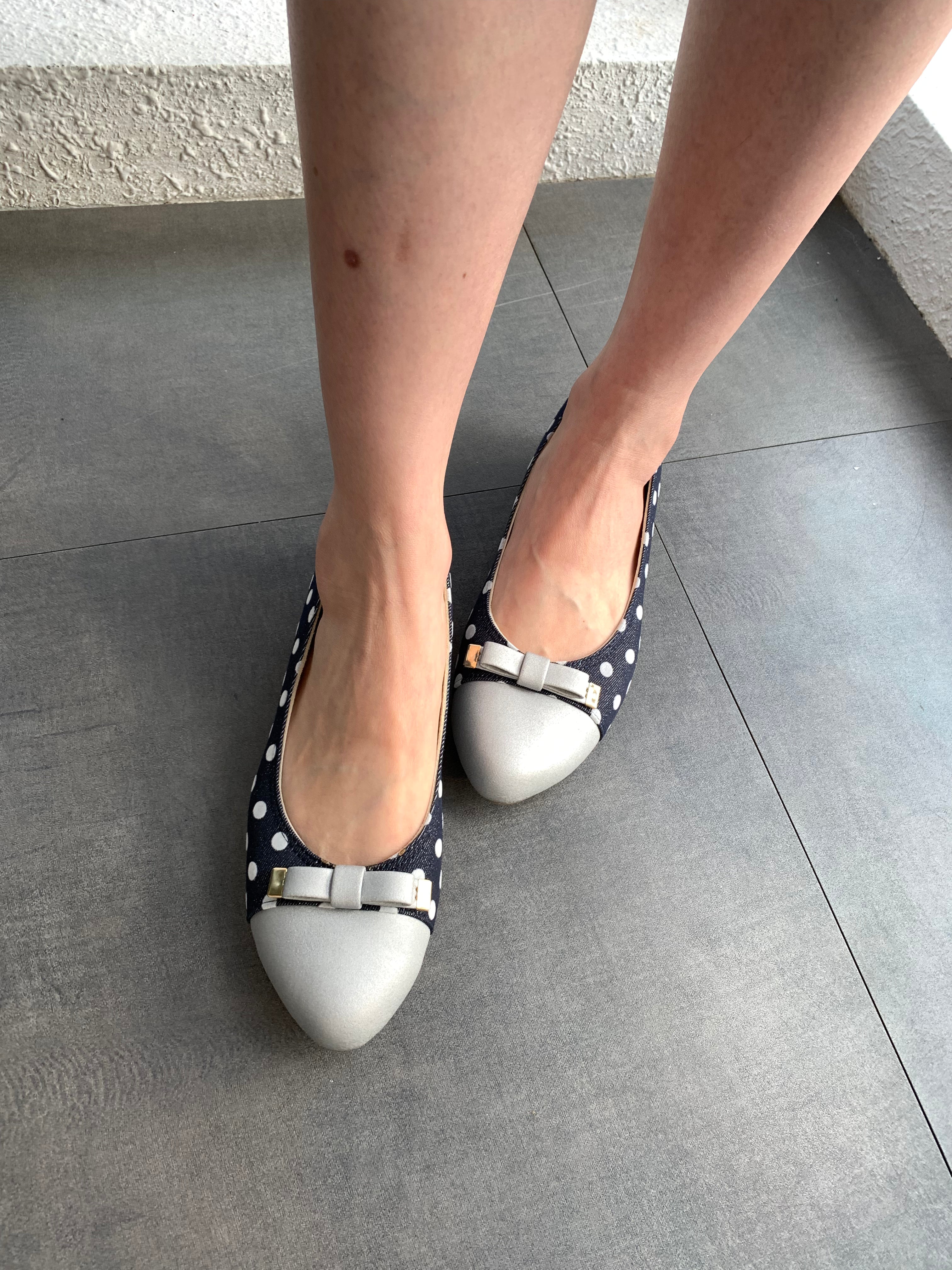 Japan Fashion Dots Pattern Flats with Bow (Soft Soles)-ARCH CONTACT-SL-JP/TW Size-1: 230-偉豐鞋 WELL SHOE HK-Well Shoe-偉豐鞋-偉豐網-荃灣鞋店-Functional shoes-Hong Kong Tsuen Wan Shoe Store-Tai Wan Shoe-Japan Shoe-高品質功能鞋-台灣進口鞋-日本進口鞋-High-quality shoes-鞋類配件-荃灣進口鞋-香港鞋店-優質鞋類產品-水靴-帆布鞋-廚師鞋-香港鞋品牌-Hong Kong Shoes brand-長者鞋-Hong Kong Rain Boots-Kitchen shoes-Cruthes-Slipper-Well Shoe Hong Kong-Anello-Arriba-休閒鞋-舒適鞋-健康鞋-皮鞋-Healthy shoes-Leather shoes-Hiking shoes