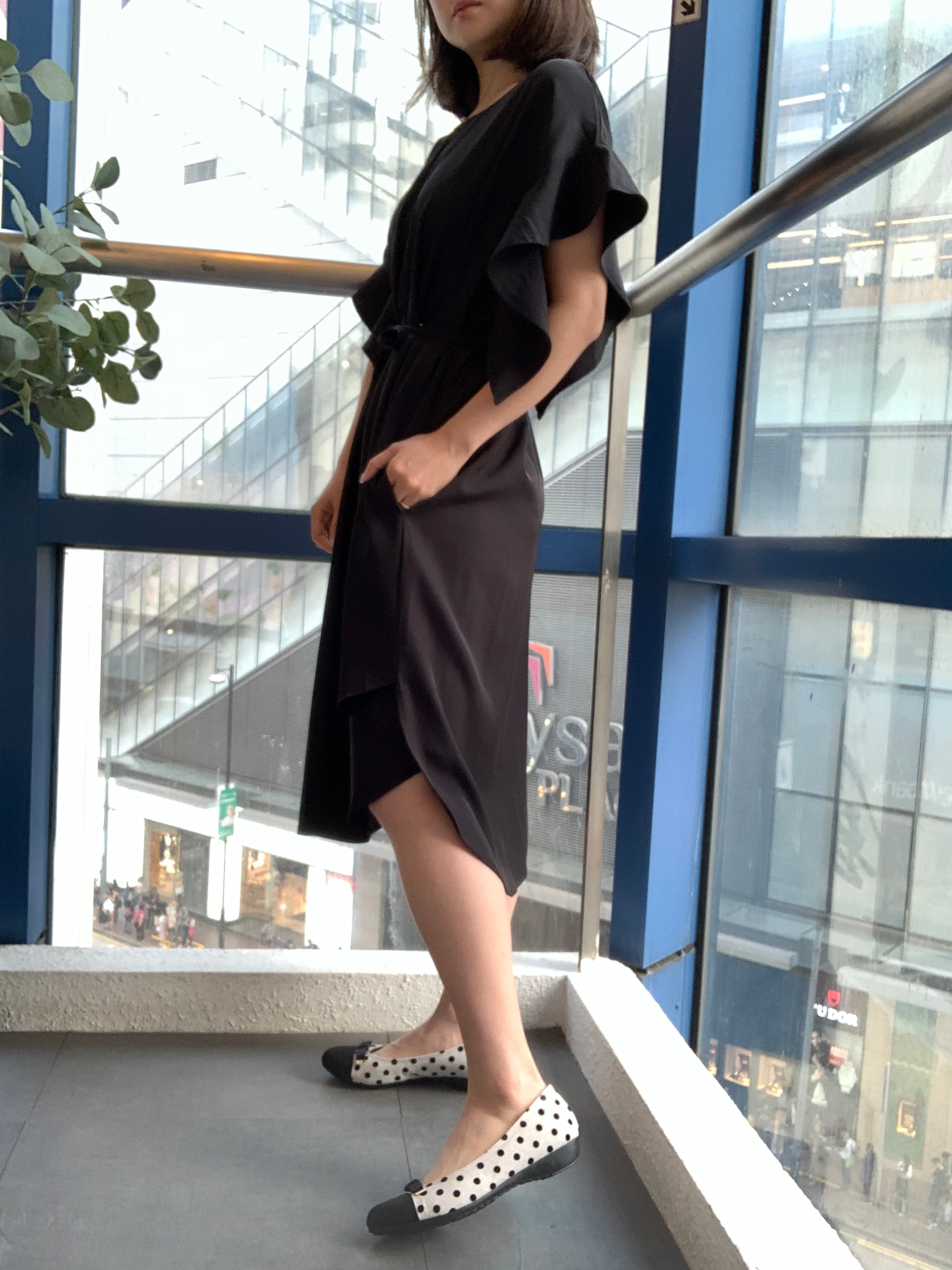 Japan Fashion Dots Pattern Flats with Bow (Soft Soles), 偉豐鞋 WELL SHOE HK, Sandal, Slippers, Classic Slippers, Casual Sandals, Flip Flops, Made in Thailand, Non Slip Shoes, Leather shoes, Home Slippers, Cotton Slippers, Linen Slippers, Boots, Japan Boots, Labor Boots, Japan Labor Boots, Rain Boots, Toe Cap Rain Boots, 凉鞋, 拖鞋, 經典拖鞋, 休閒涼鞋, 人字拖, 泰國製造, 防滑鞋, 皮鞋, 家居拖鞋, 棉拖鞋, 麻拖鞋, 靴子, 日本靴, 勞動靴, 日本勞動靴, 雨靴, 帶帽雨靴, Wellshoe