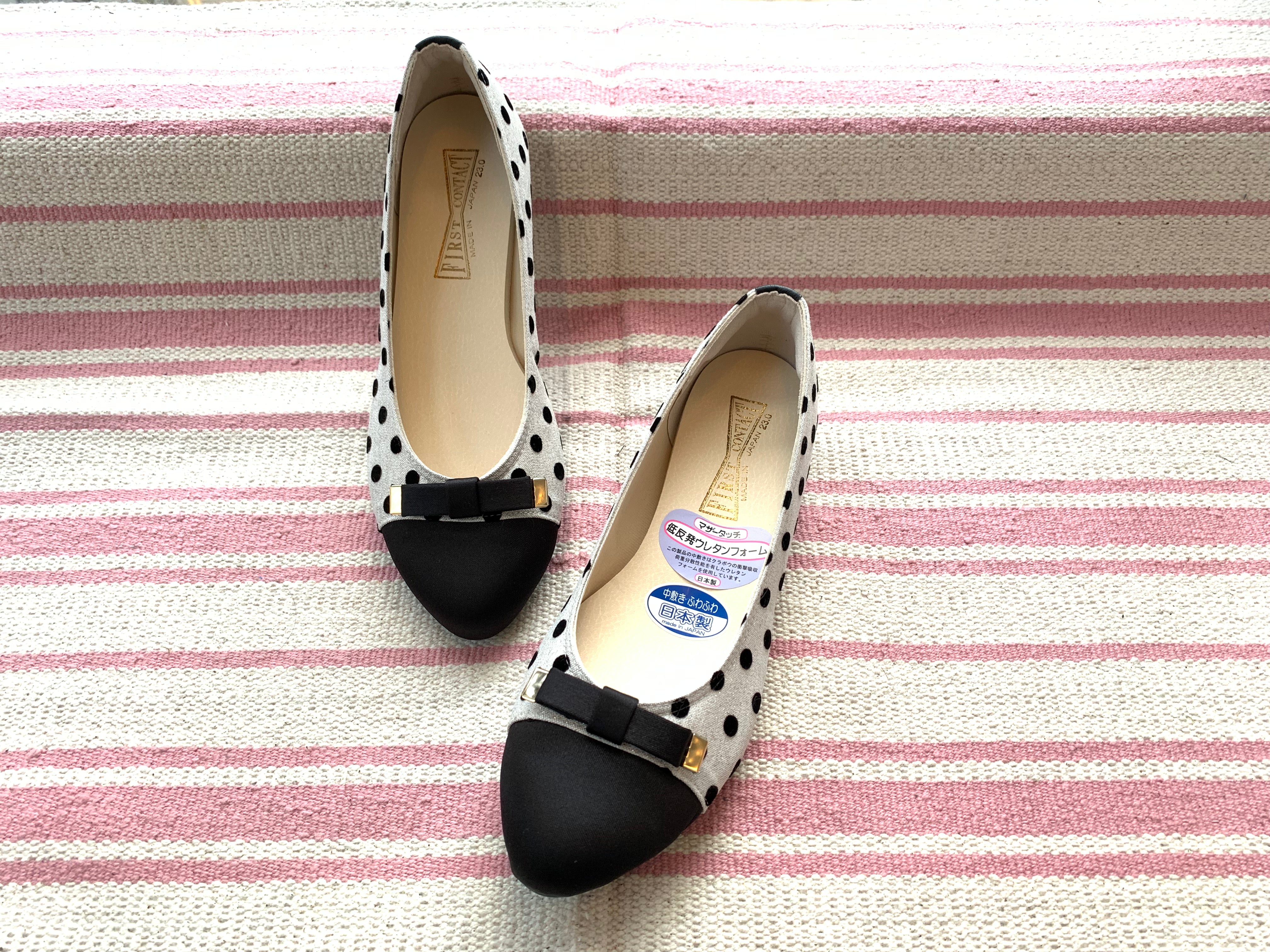 Japan Fashion Dots Pattern Flats with Bow (Soft Soles)-ARCH CONTACT-BE-JP/TW Size-1: 230-偉豐鞋 WELL SHOE HK-Well Shoe-偉豐鞋-偉豐網-荃灣鞋店-Functional shoes-Hong Kong Tsuen Wan Shoe Store-Tai Wan Shoe-Japan Shoe-高品質功能鞋-台灣進口鞋-日本進口鞋-High-quality shoes-鞋類配件-荃灣進口鞋-香港鞋店-優質鞋類產品-水靴-帆布鞋-廚師鞋-香港鞋品牌-Hong Kong Shoes brand-長者鞋-Hong Kong Rain Boots-Kitchen shoes-Cruthes-Slipper-Well Shoe Hong Kong-Anello-Arriba-休閒鞋-舒適鞋-健康鞋-皮鞋-Healthy shoes-Leather shoes-Hiking shoes