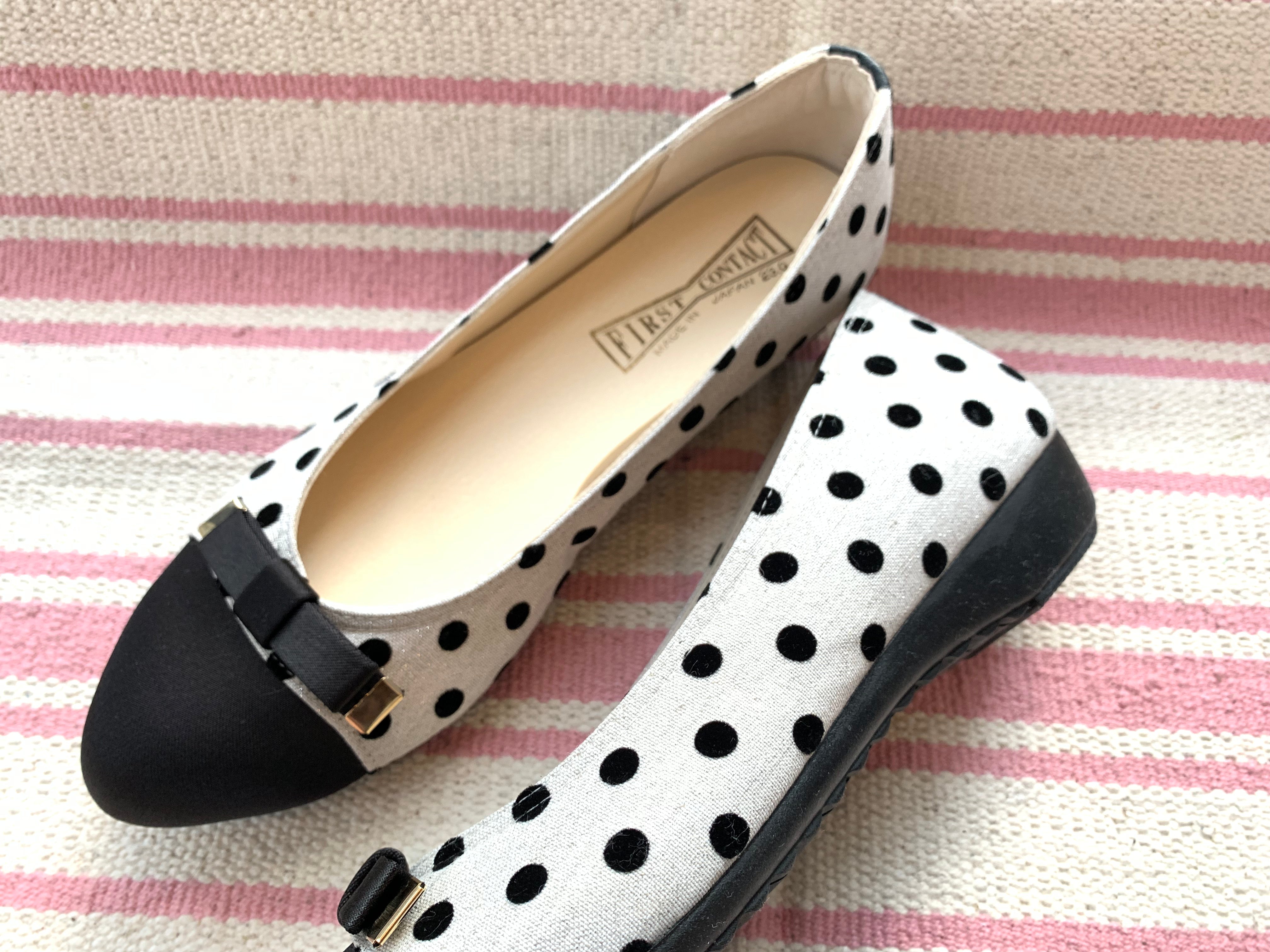 Japan Fashion Dots Pattern Flats with Bow (Soft Soles)-ARCH CONTACT-BE-JP/TW Size-1: 230-偉豐鞋 WELL SHOE HK-Well Shoe-偉豐鞋-偉豐網-荃灣鞋店-Functional shoes-Hong Kong Tsuen Wan Shoe Store-Tai Wan Shoe-Japan Shoe-高品質功能鞋-台灣進口鞋-日本進口鞋-High-quality shoes-鞋類配件-荃灣進口鞋-香港鞋店-優質鞋類產品-水靴-帆布鞋-廚師鞋-香港鞋品牌-Hong Kong Shoes brand-長者鞋-Hong Kong Rain Boots-Kitchen shoes-Cruthes-Slipper-Well Shoe Hong Kong-Anello-Arriba-休閒鞋-舒適鞋-健康鞋-皮鞋-Healthy shoes-Leather shoes-Hiking shoes