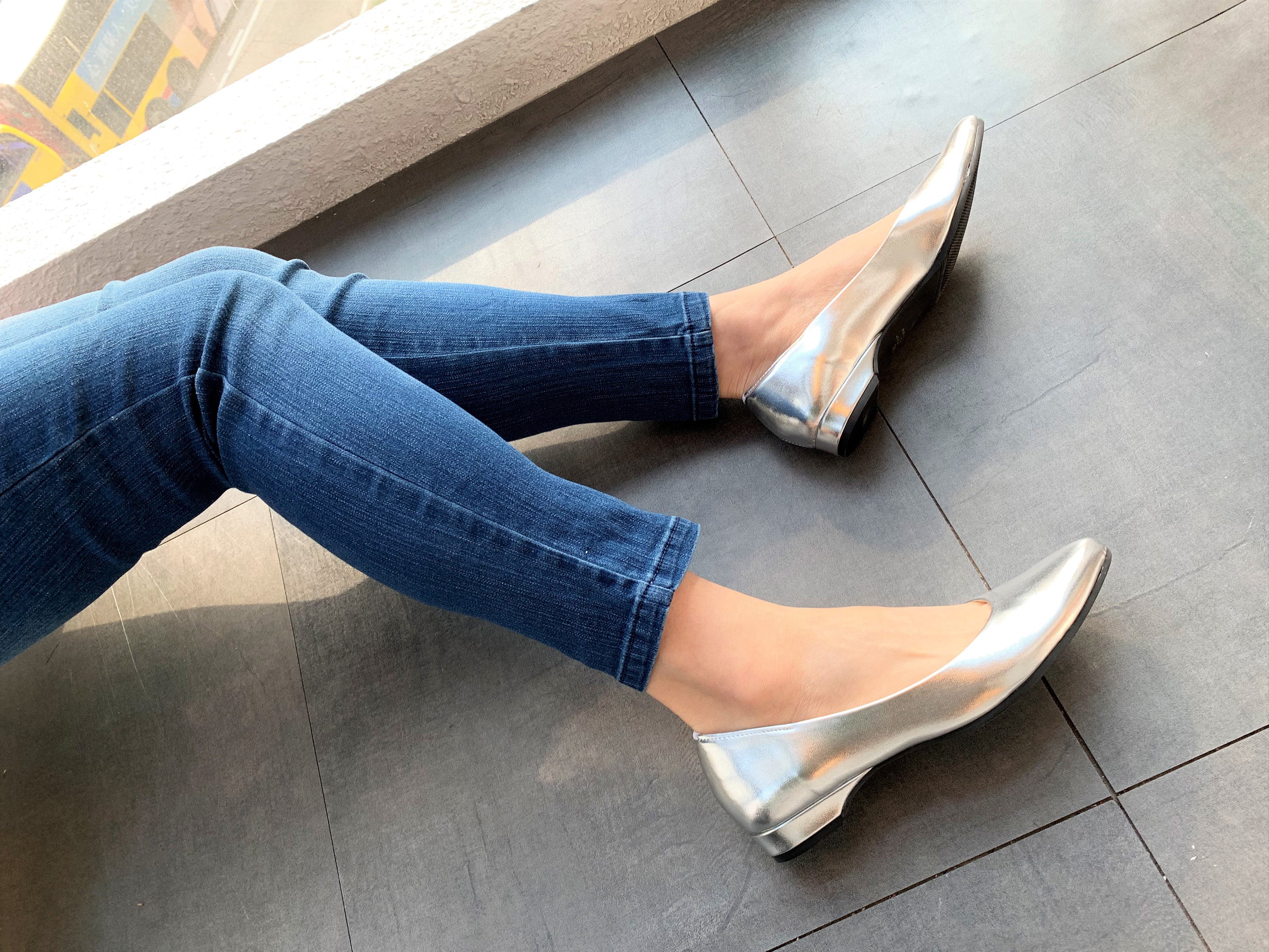 Japan Classic Lady Shoes, 偉豐鞋 WELL SHOE HK, Sandal, Slippers, Classic Slippers, Casual Sandals, Flip Flops, Made in Thailand, Non Slip Shoes, Leather shoes, Home Slippers, Cotton Slippers, Linen Slippers, Boots, Japan Boots, Labor Boots, Japan Labor Boots, Rain Boots, Toe Cap Rain Boots, 凉鞋, 拖鞋, 經典拖鞋, 休閒涼鞋, 人字拖, 泰國製造, 防滑鞋, 皮鞋, 家居拖鞋, 棉拖鞋, 麻拖鞋, 靴子, 日本靴, 勞動靴, 日本勞動靴, 雨靴, 帶帽雨靴, Wellshoe