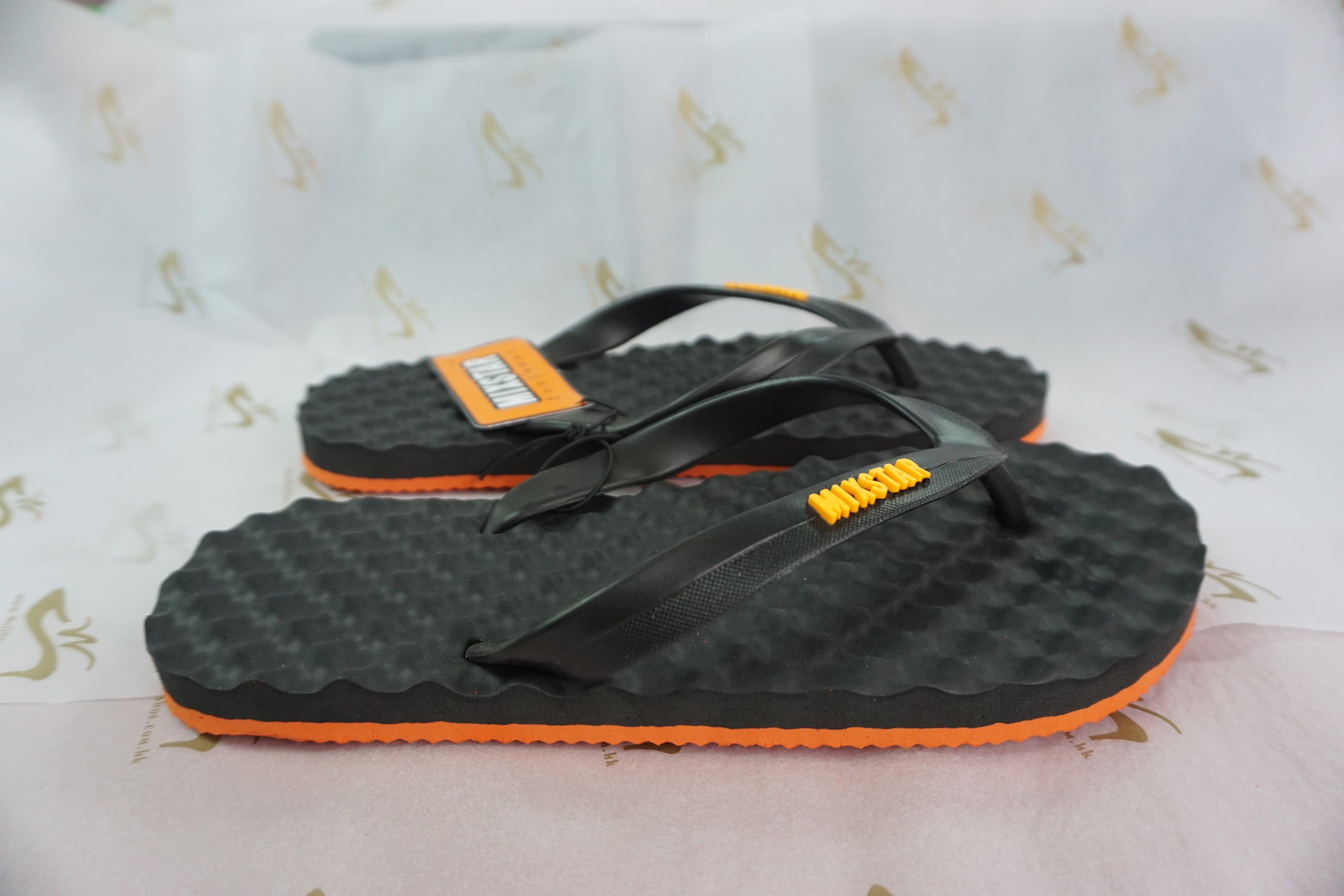 T3318 Flip Flops (Thailand Made)-Mixstar-BK-US Size: 10-偉豐鞋 WELL SHOE HK-Well Shoe-偉豐鞋-偉豐網-荃灣鞋店-Functional shoes-Hong Kong Tsuen Wan Shoe Store-Tai Wan Shoe-Japan Shoe-高品質功能鞋-台灣進口鞋-日本進口鞋-High-quality shoes-鞋類配件-荃灣進口鞋-香港鞋店-優質鞋類產品-水靴-帆布鞋-廚師鞋-香港鞋品牌-Hong Kong Shoes brand-長者鞋-Hong Kong Rain Boots-Kitchen shoes-Cruthes-Slipper-Well Shoe Hong Kong-Anello-Arriba-休閒鞋-舒適鞋-健康鞋-皮鞋-Healthy shoes-Leather shoes-Hiking shoes