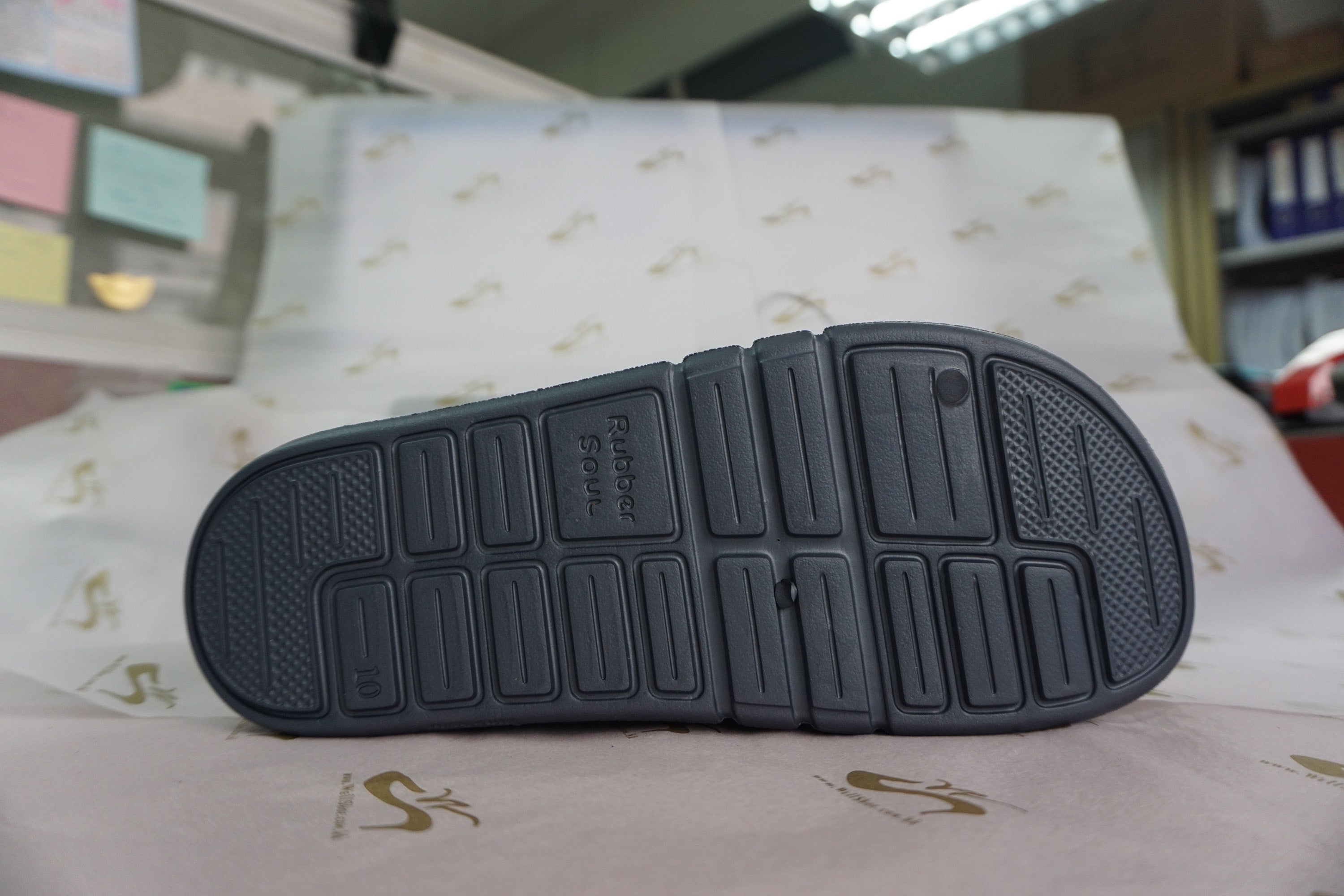 T3328 Casual Sandals (Thailand Made)-FLEX-GY-US Size: 10-偉豐鞋 WELL SHOE HK-Well Shoe-偉豐鞋-偉豐網-荃灣鞋店-Functional shoes-Hong Kong Tsuen Wan Shoe Store-Tai Wan Shoe-Japan Shoe-高品質功能鞋-台灣進口鞋-日本進口鞋-High-quality shoes-鞋類配件-荃灣進口鞋-香港鞋店-優質鞋類產品-水靴-帆布鞋-廚師鞋-香港鞋品牌-Hong Kong Shoes brand-長者鞋-Hong Kong Rain Boots-Kitchen shoes-Cruthes-Slipper-Well Shoe Hong Kong-Anello-Arriba-休閒鞋-舒適鞋-健康鞋-皮鞋-Healthy shoes-Leather shoes-Hiking shoes